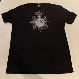 John Varvatos tee new size large